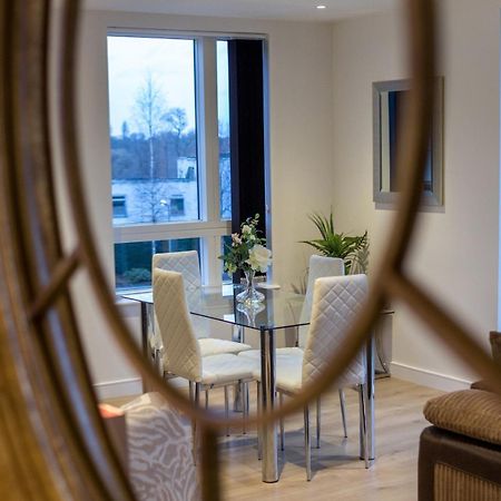 2 Bed Property Close To Heathrow Airport ハウンズロー エクステリア 写真