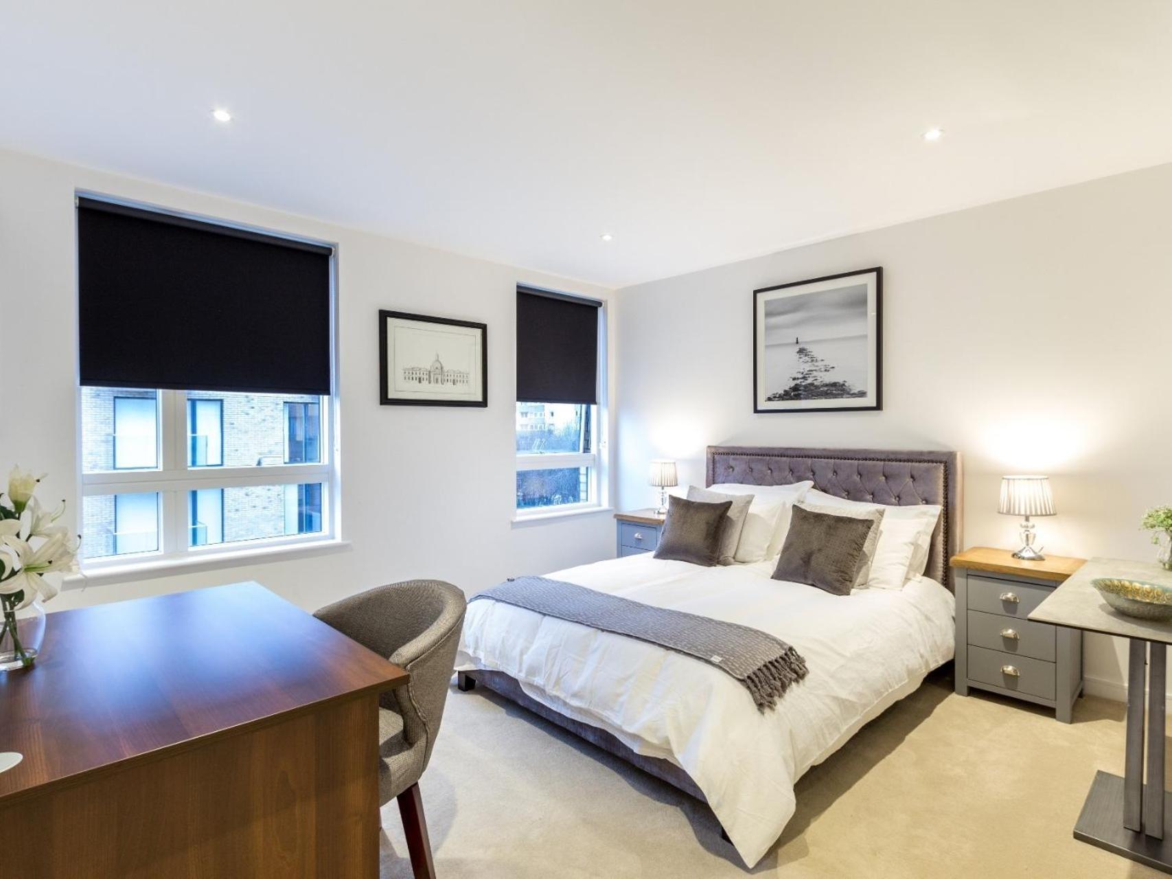 2 Bed Property Close To Heathrow Airport ハウンズロー エクステリア 写真
