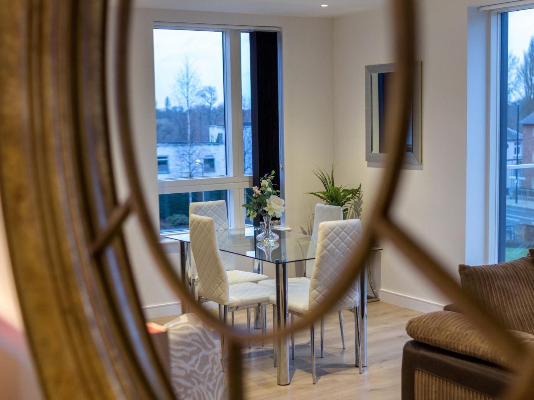 2 Bed Property Close To Heathrow Airport ハウンズロー エクステリア 写真