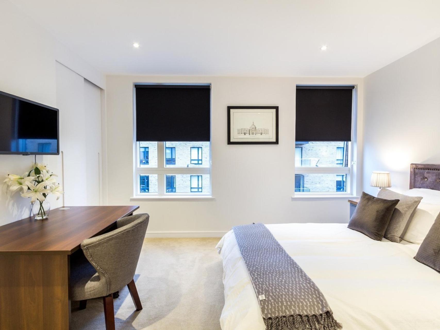 2 Bed Property Close To Heathrow Airport ハウンズロー エクステリア 写真