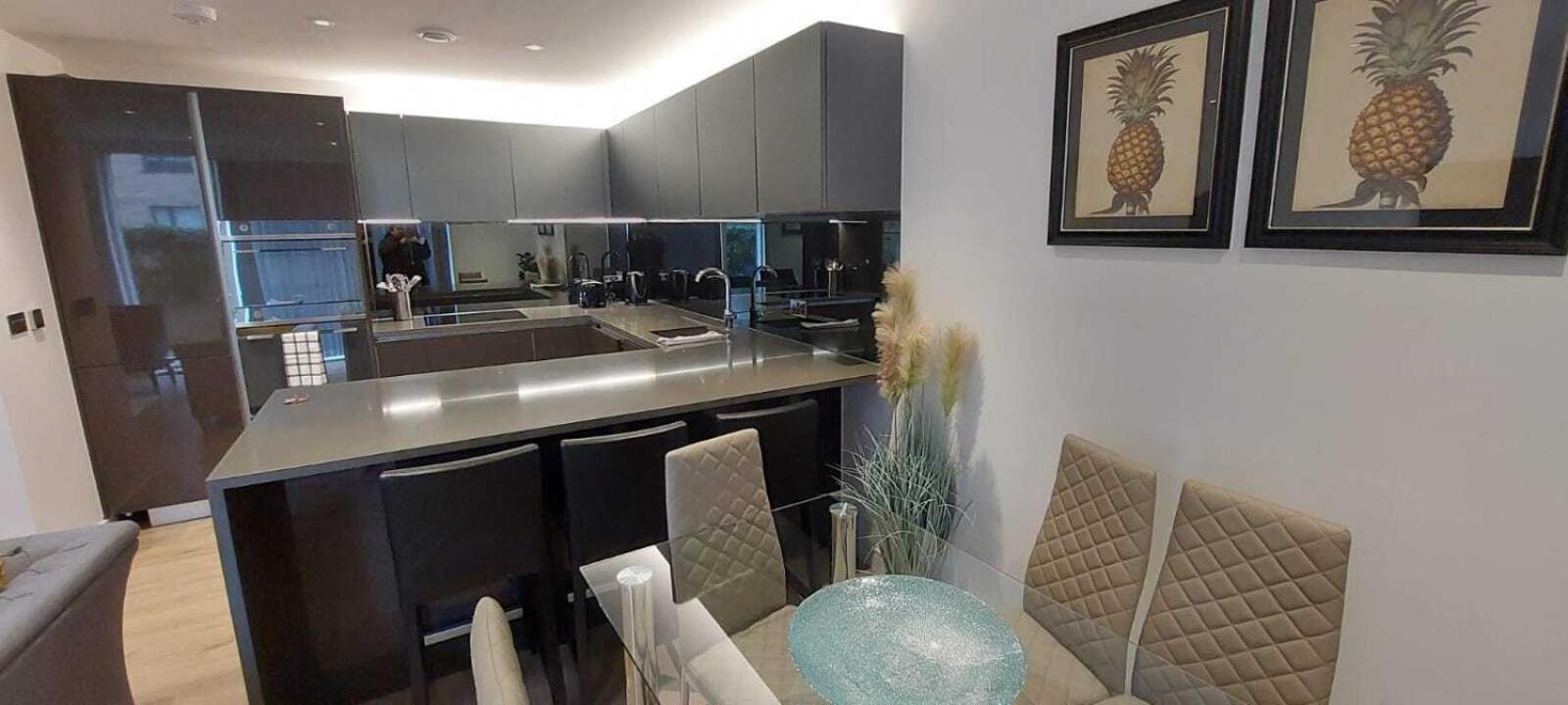 2 Bed Property Close To Heathrow Airport ハウンズロー エクステリア 写真