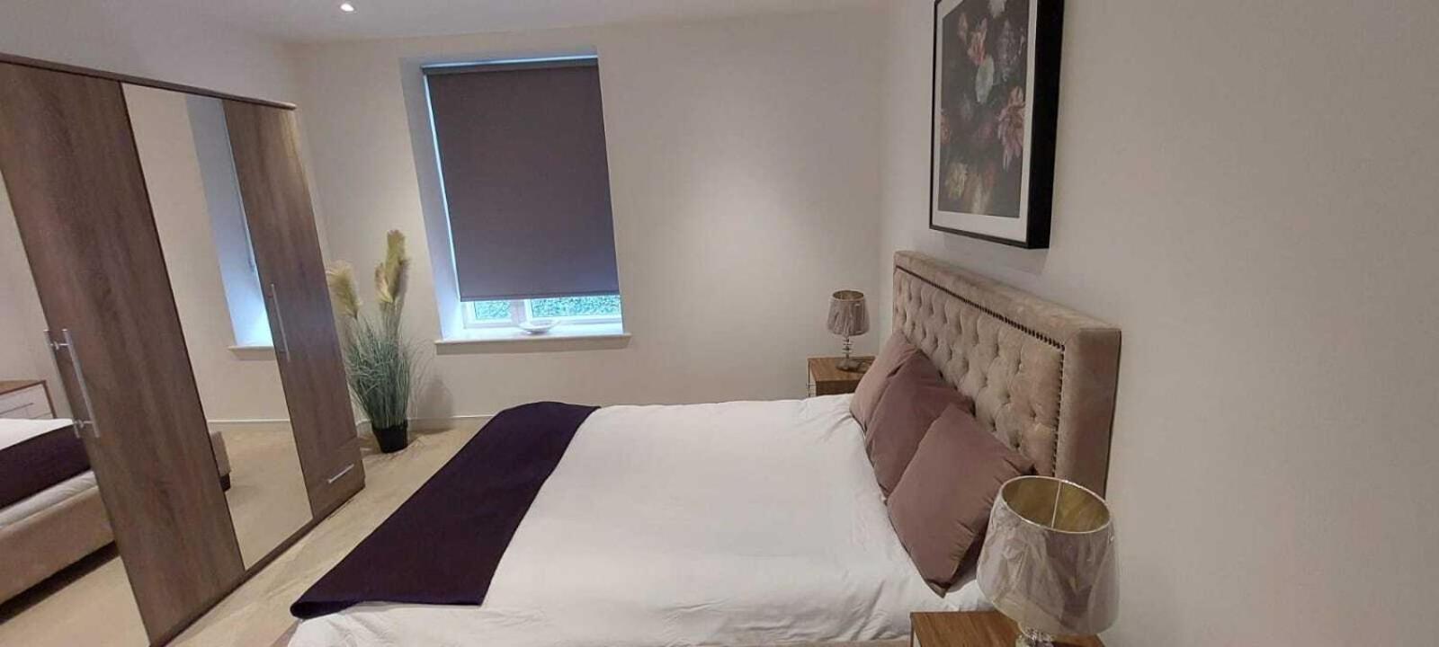 2 Bed Property Close To Heathrow Airport ハウンズロー エクステリア 写真