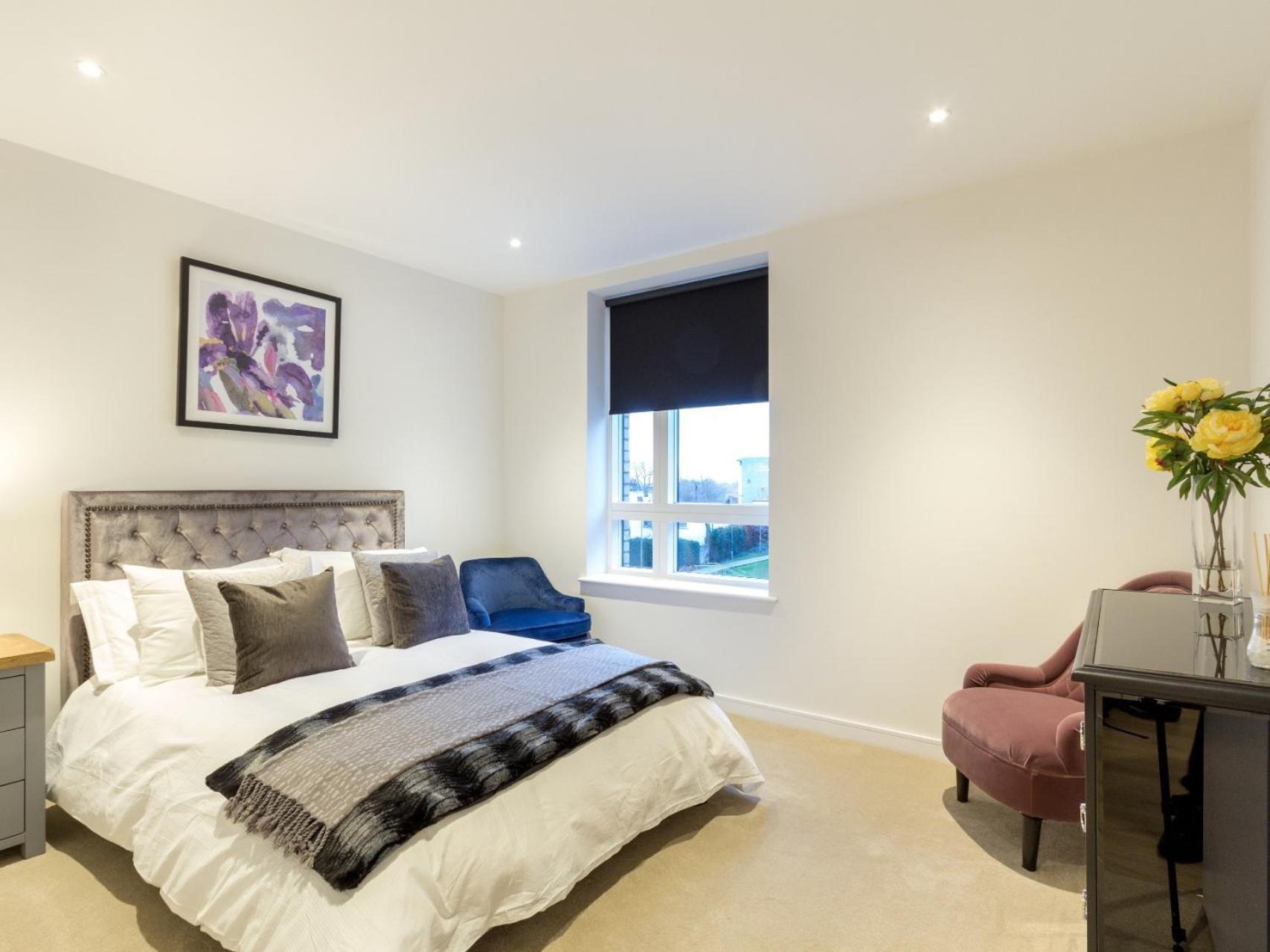 2 Bed Property Close To Heathrow Airport ハウンズロー エクステリア 写真